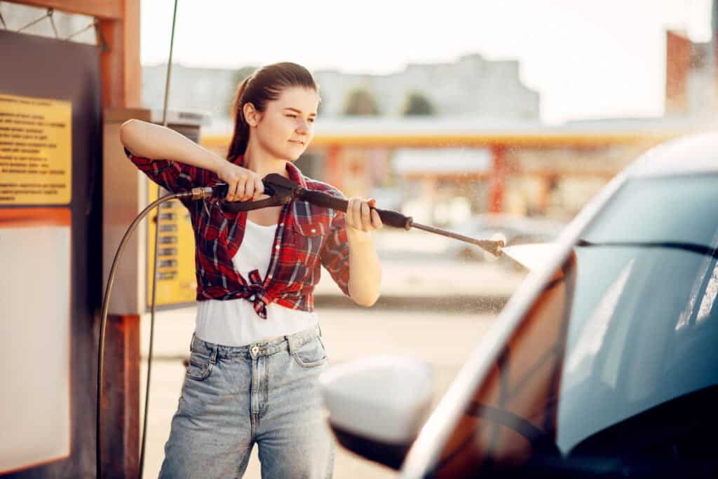 washing cars is a good business idea for teens